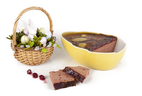 Pasztet świąteczny w kształcie jajka